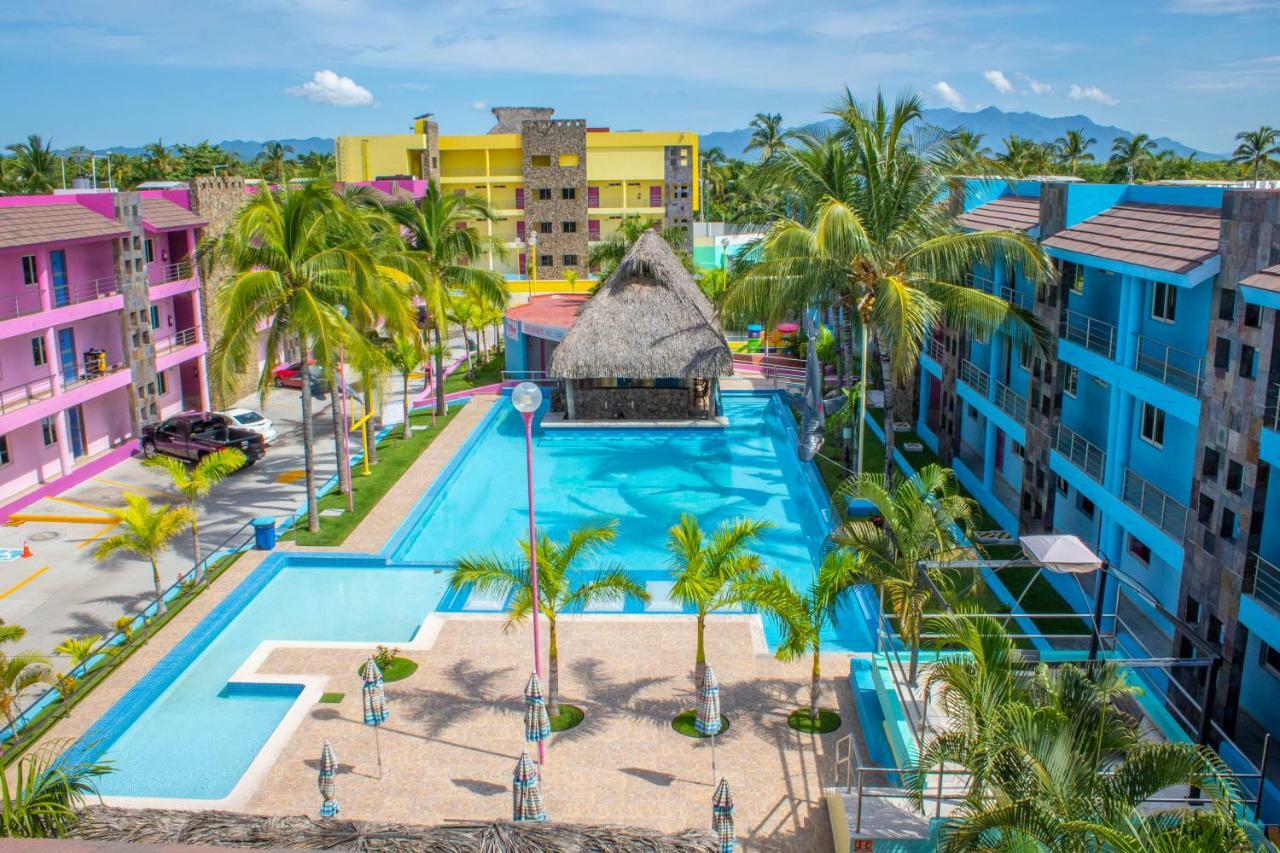 Miami Inn Nuevo Vallarta Exterior photo