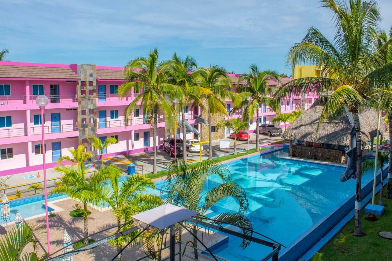Miami Inn Nuevo Vallarta Exterior photo